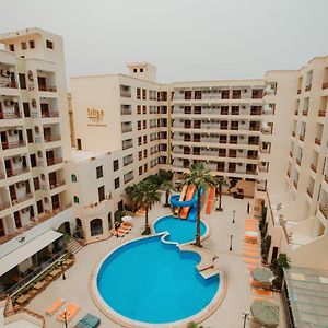 Empire Hotel